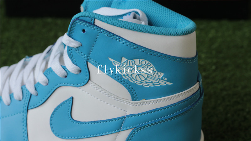 Authentic Air Jordan 1 Retro UNC